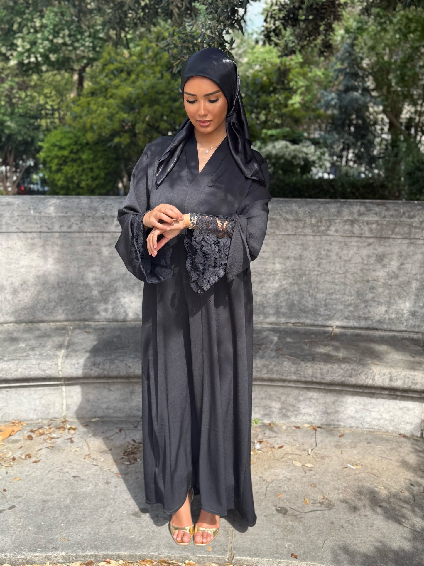 Abaya dentelle [noir]