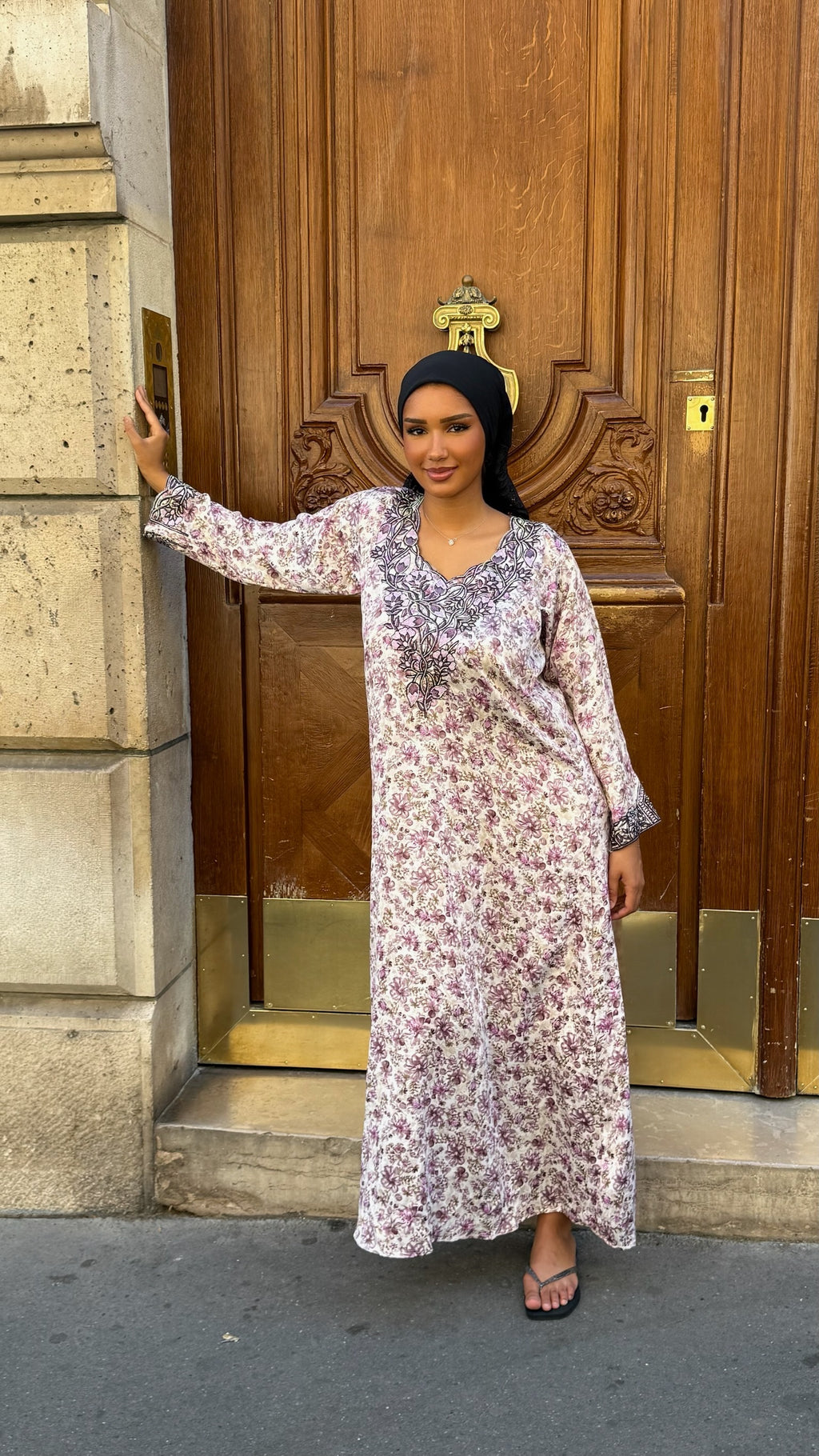 Mukhawar [ violet ]