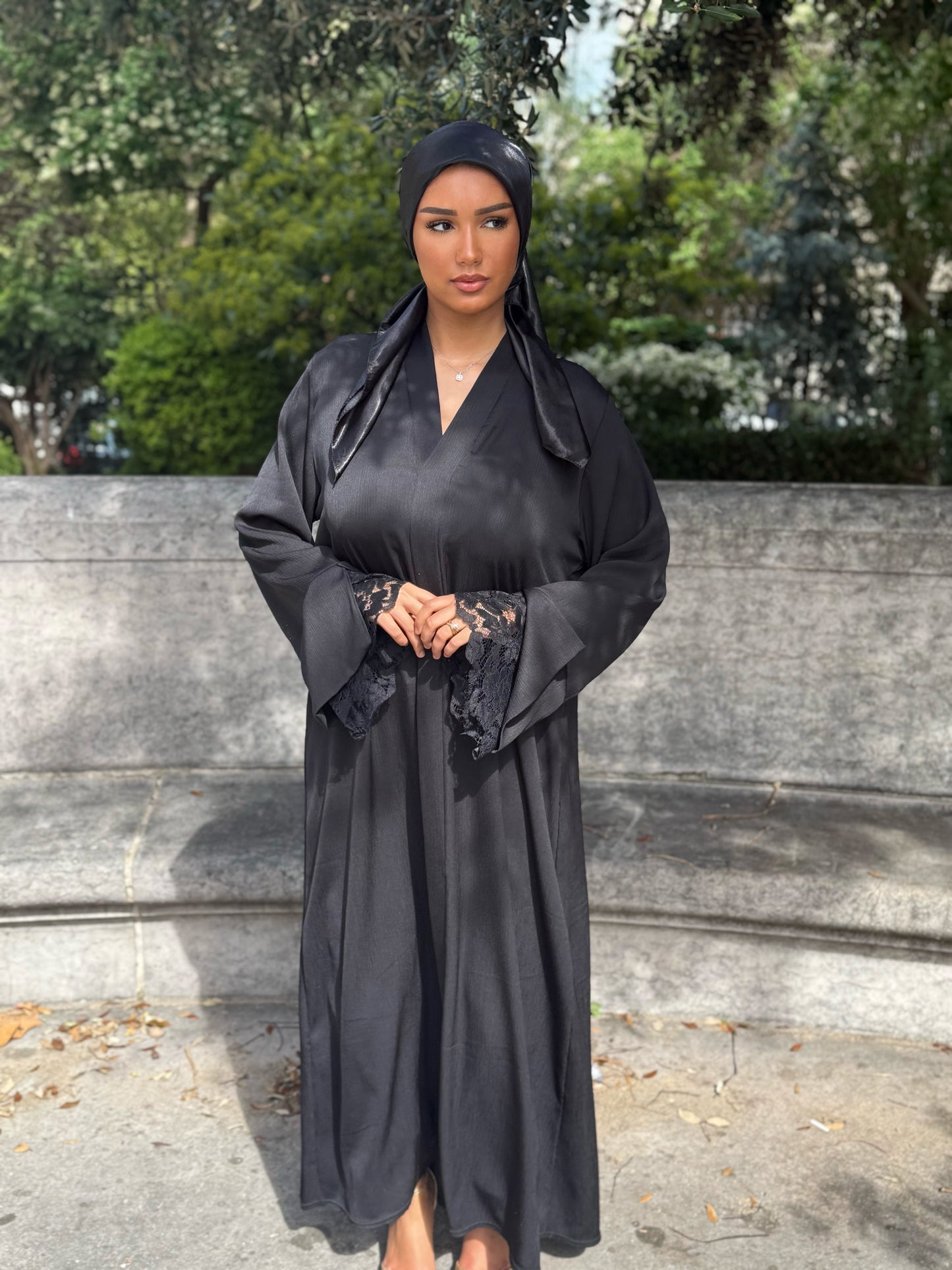 Abaya dentelle [noir]