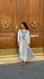 Mukhawar bleu