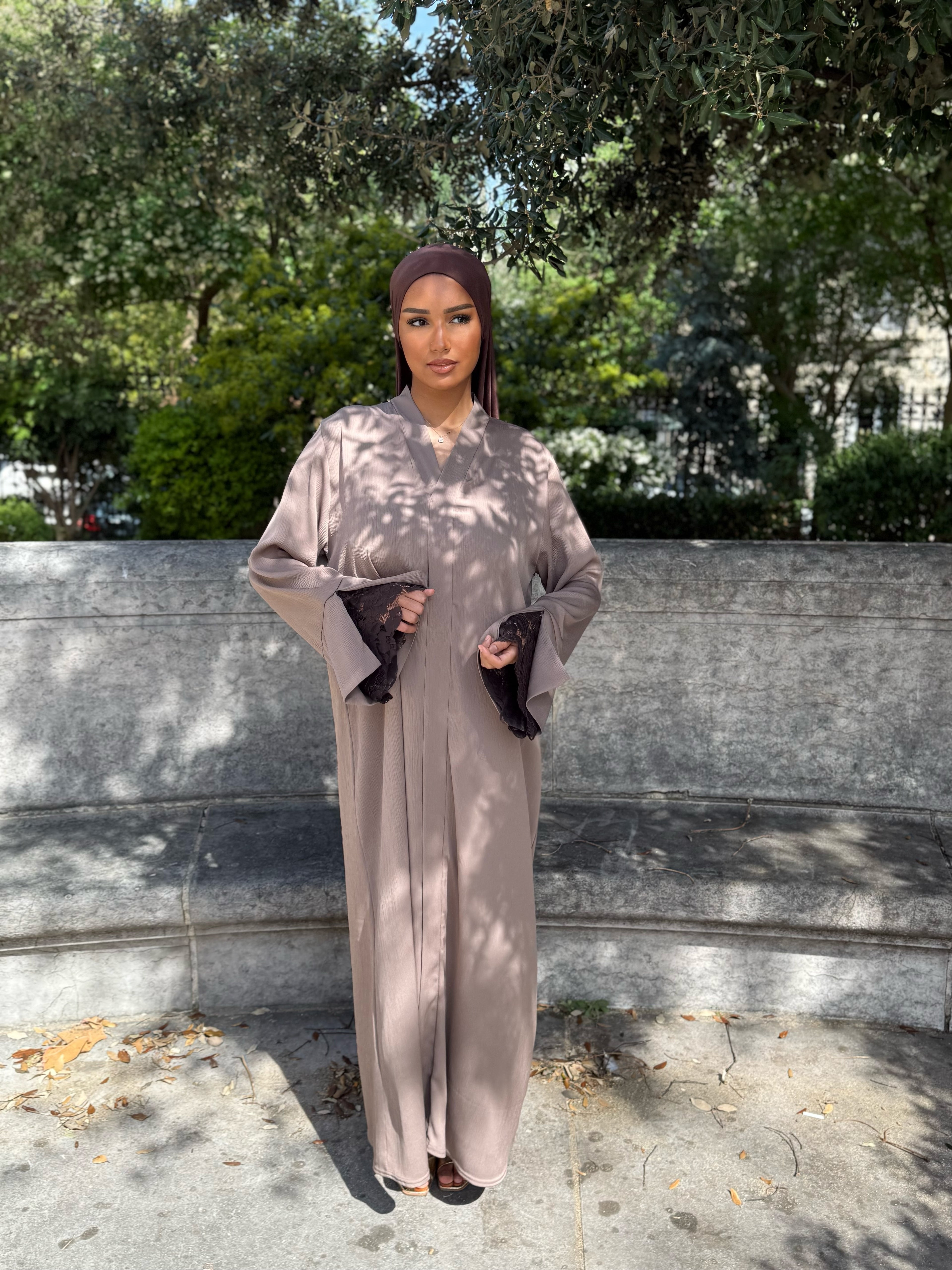 Abaya dentelle [taupe]