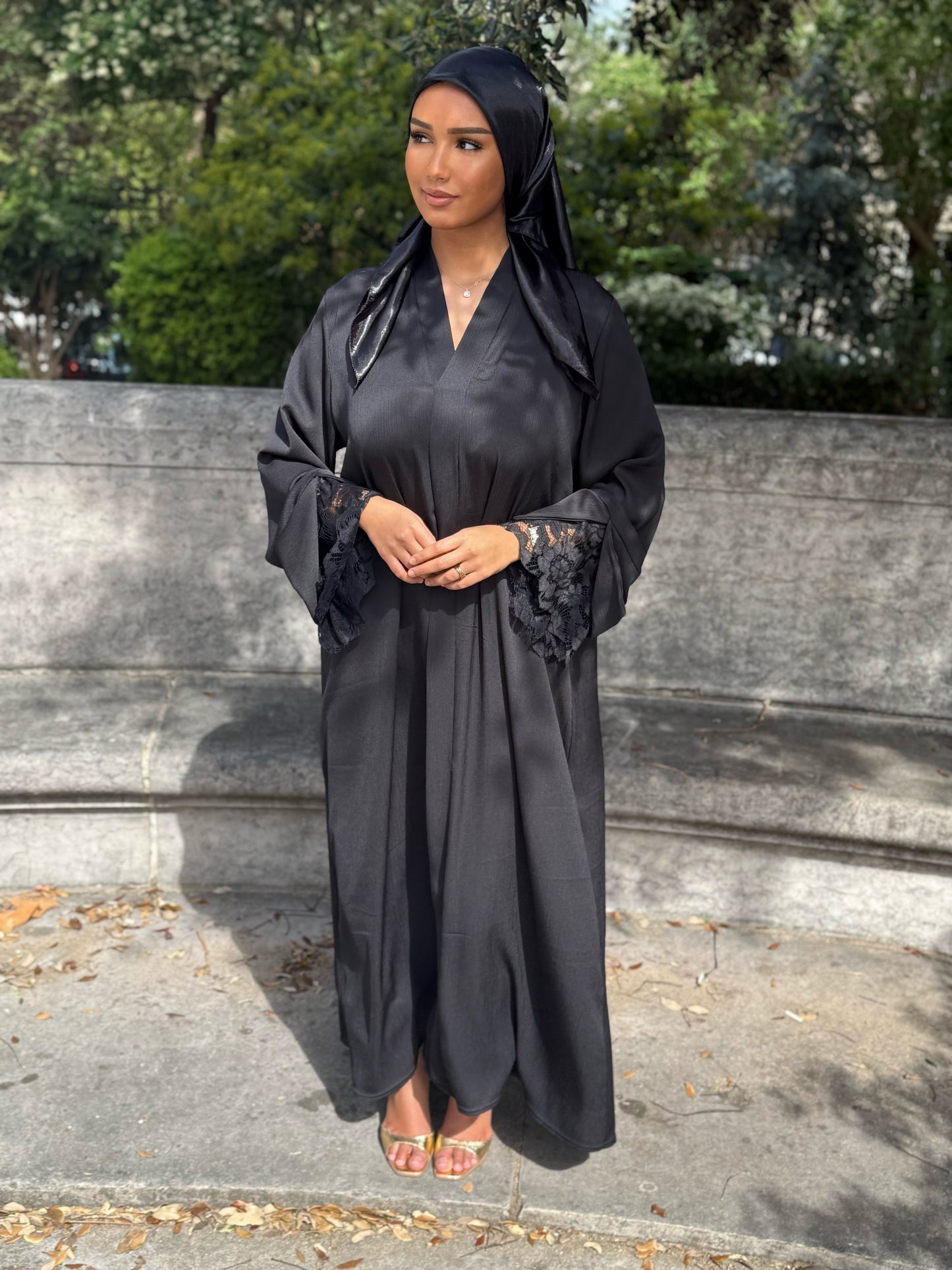 Abaya dentelle [noir]